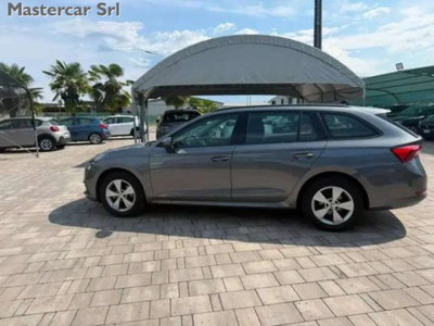 Skoda Octavia Station Wagon 2.0 TDI EVO SCR DSG Wagon Executive (2)