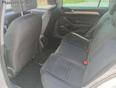Volkswagen Passat Variant 2.0 TDI SCR 200 CV 4MOTION DSG Executive (10)