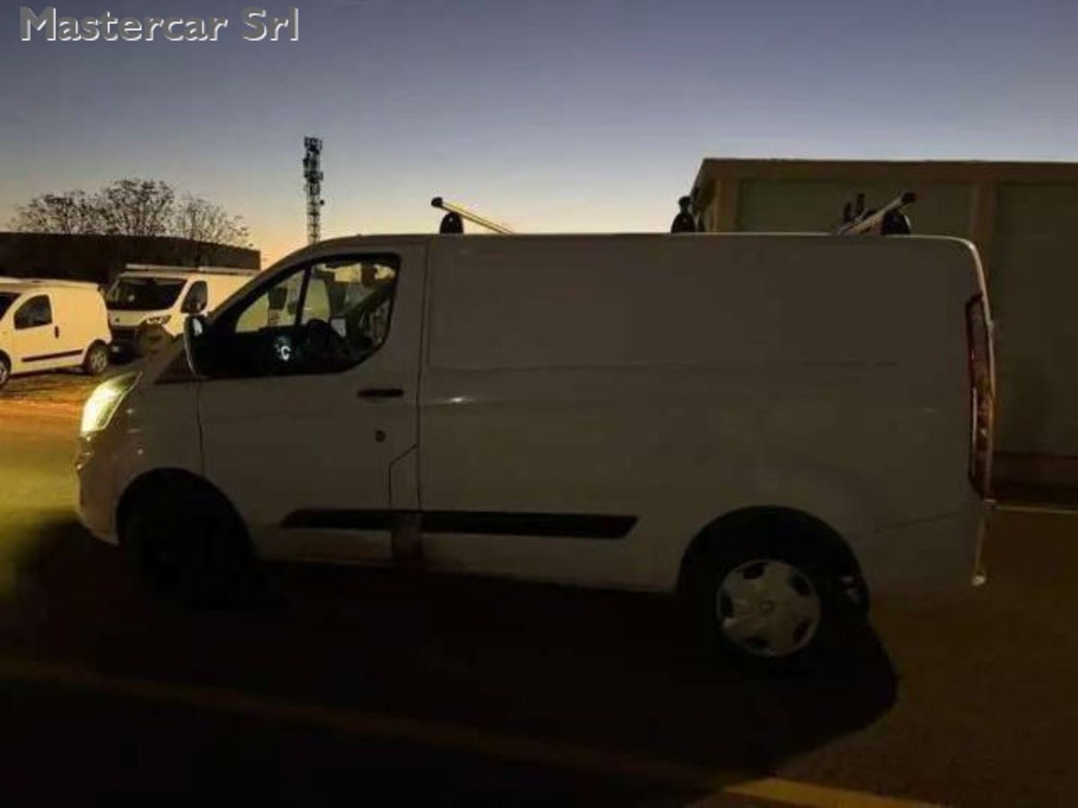 Ford Transit Custom Furgone 340 2.0 EcoBlue 130 PL-DC Furgone Titanium (3)