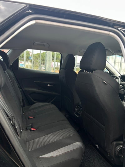 Peugeot 3008 BlueHDi 130 S&S Crossway (2)