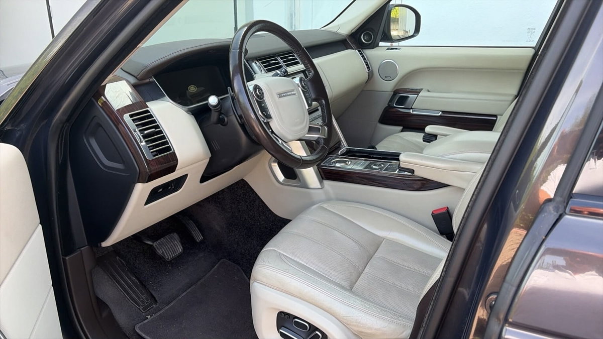 Land Rover Range Rover 4.4 SDV8 Vogue LWB (7)