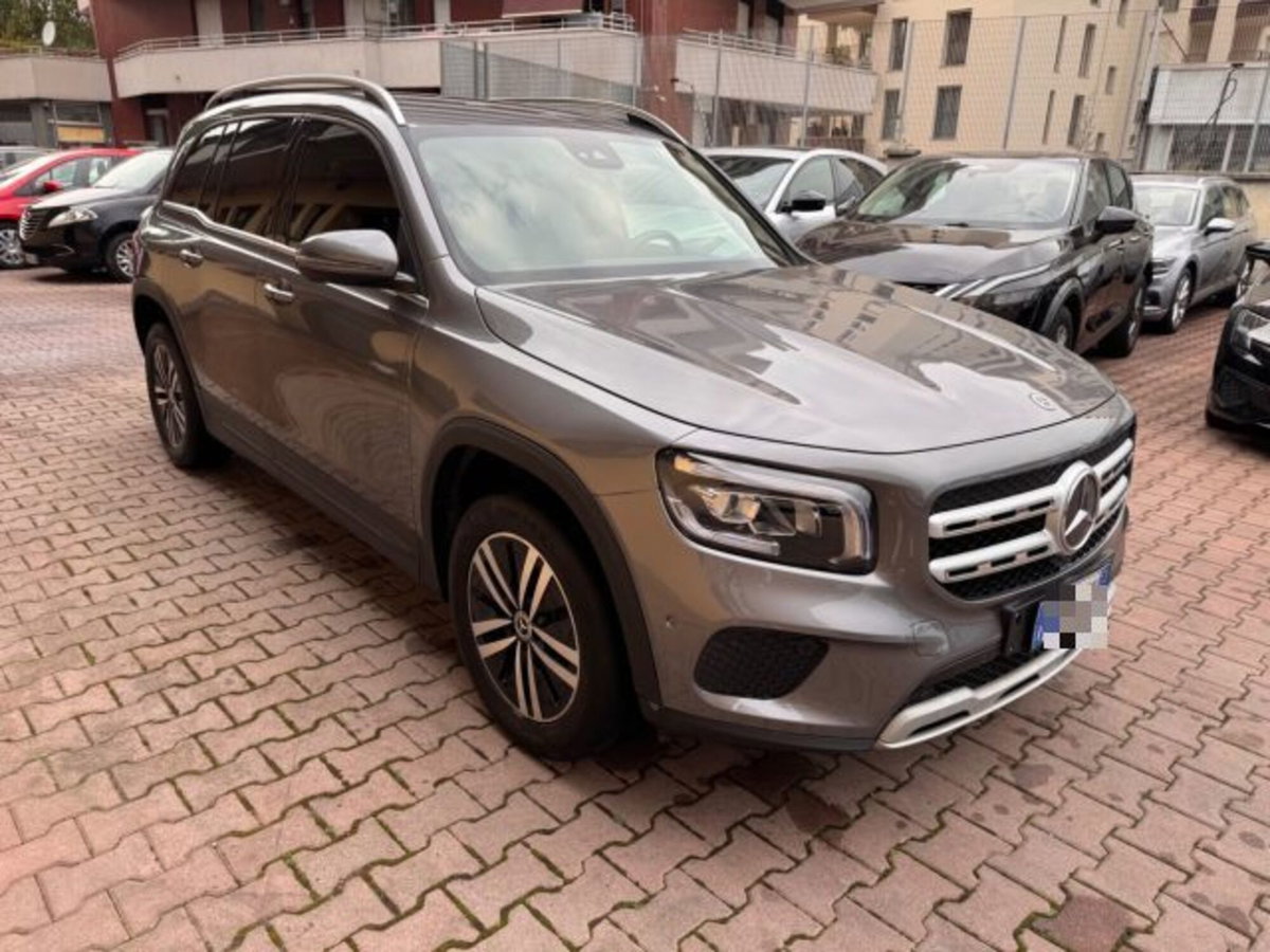 Mercedes-Benz GLB 180 d Automatic Business