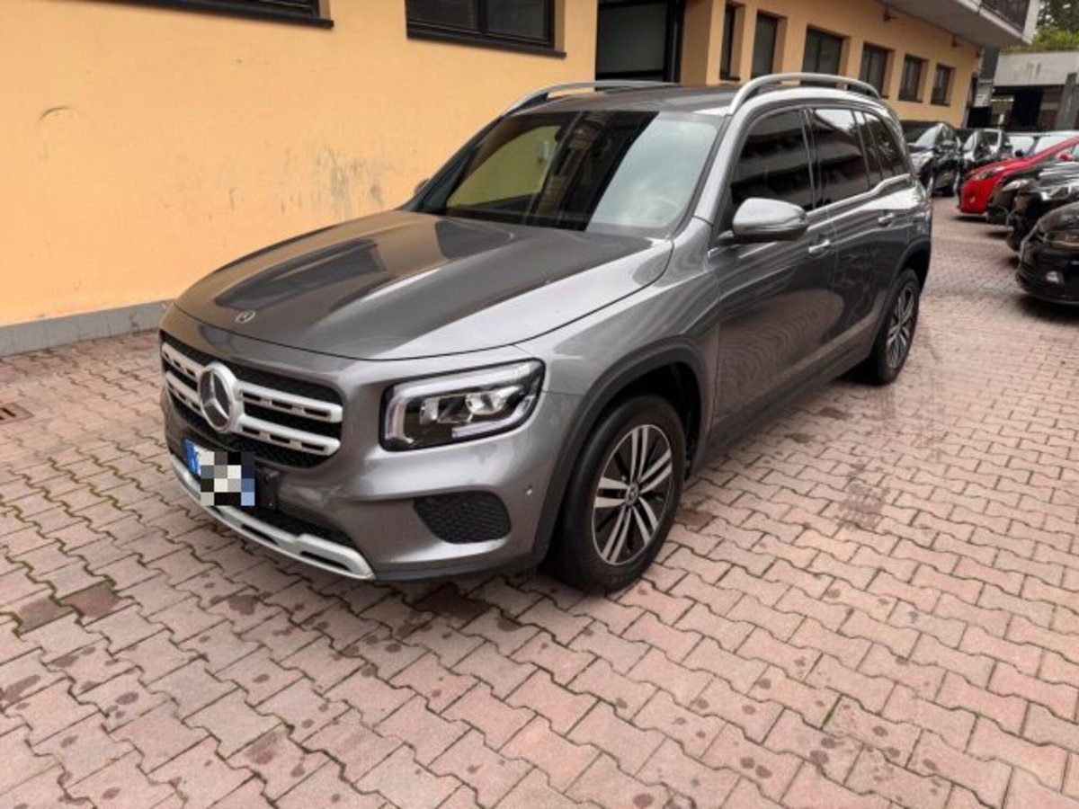 Mercedes-Benz GLB 180 d Automatic Business (3)