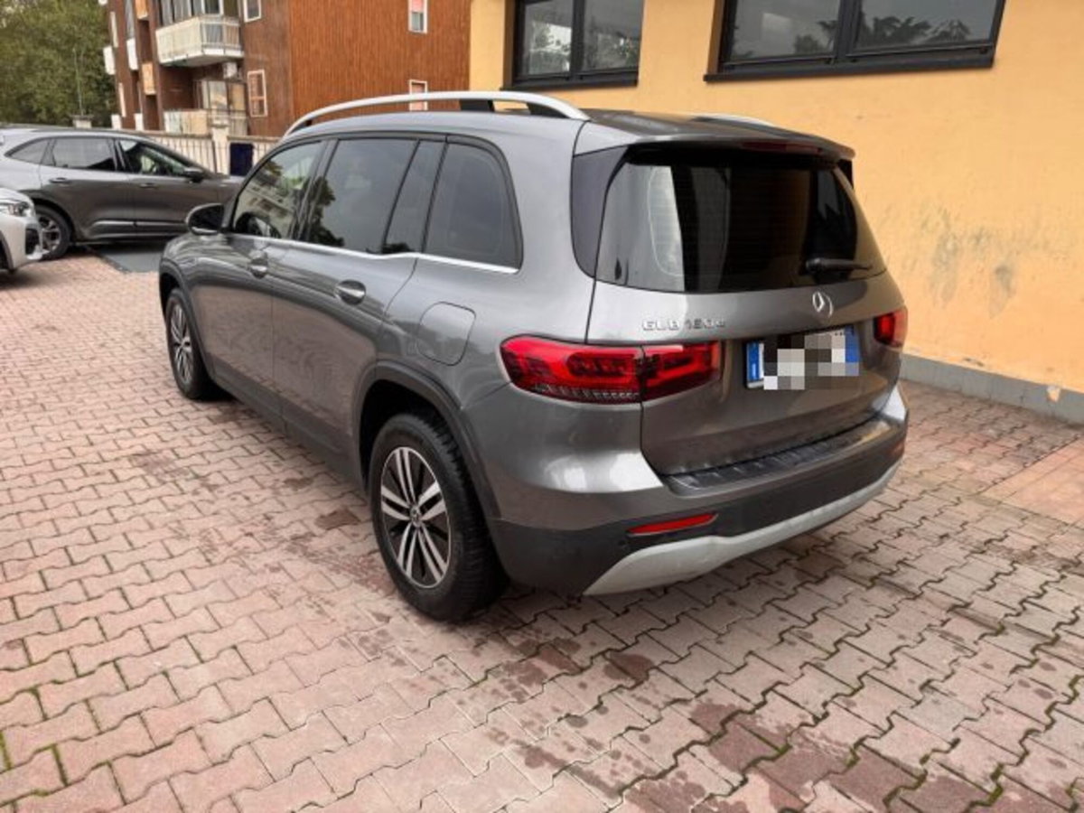Mercedes-Benz GLB 180 d Automatic Business (4)