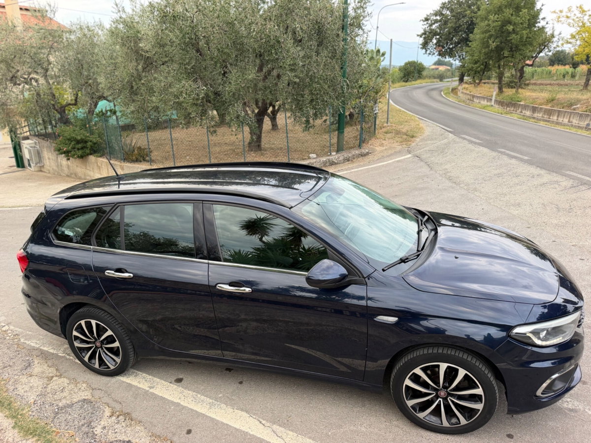 Fiat Tipo Station Wagon Tipo 1.6 Mjt S&S DCT SW Lounge (9)