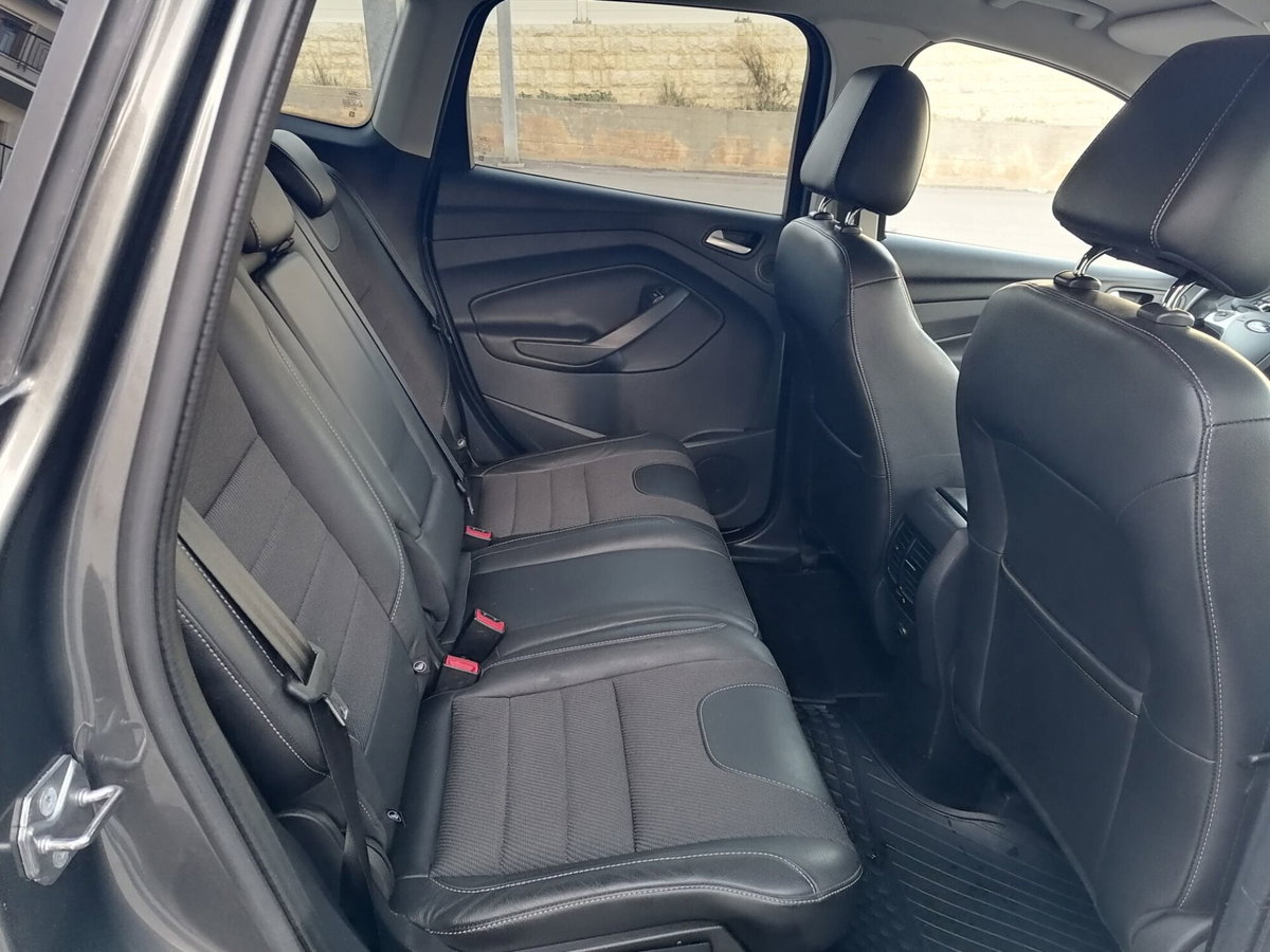 Ford Kuga 2.0 TDCI 120 CV S&S 2WD Titanium X (17)