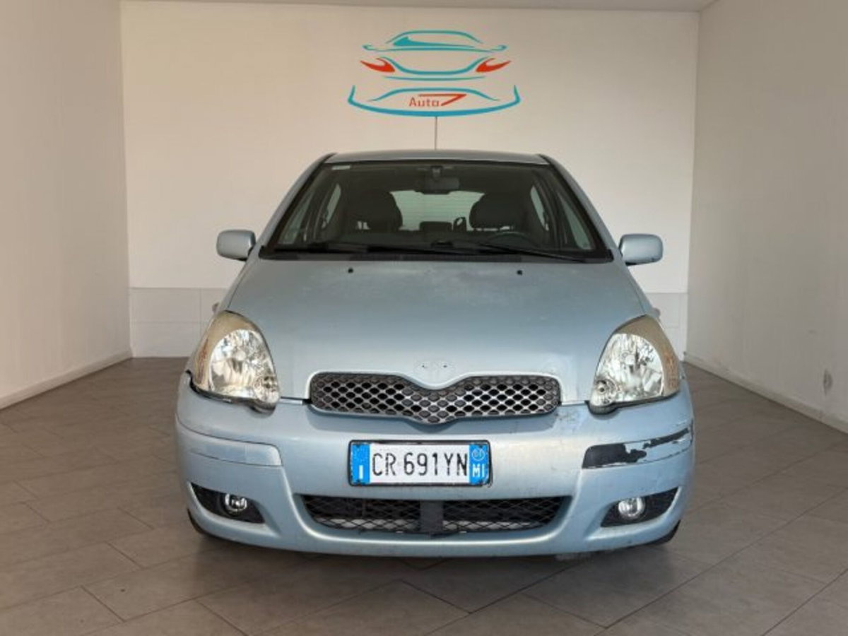 Toyota Yaris 16V cat 3 porte Sol
