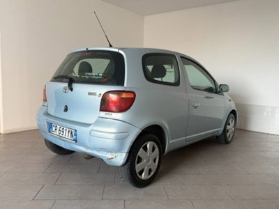 Toyota Yaris 16V cat 3 porte Sol (4)