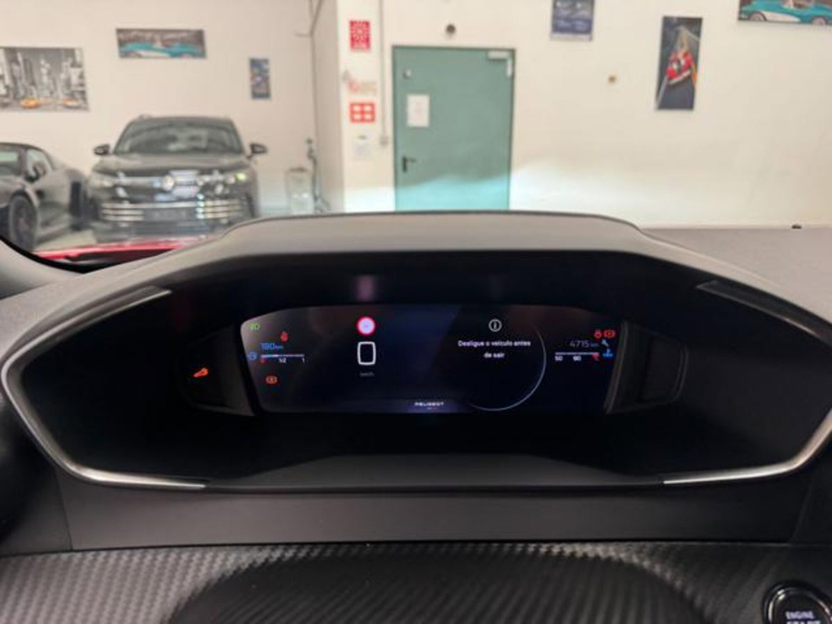 Peugeot 2008 PureTech 100 S&S Allure (10)