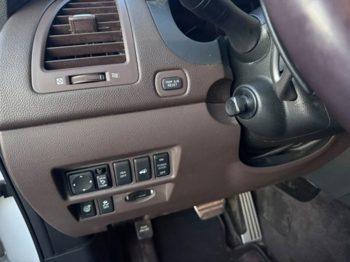 Infiniti QX70 3.0 diesel V6 AT S Premium (13)