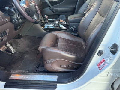Infiniti QX70 3.0 diesel V6 AT S Premium (15)
