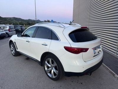 Infiniti QX70 3.0 diesel V6 AT S Premium (7)