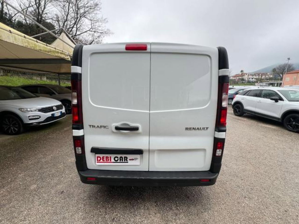 Renault Trafic 2.0 blue dci 150cv L2 Spaceclass (4)