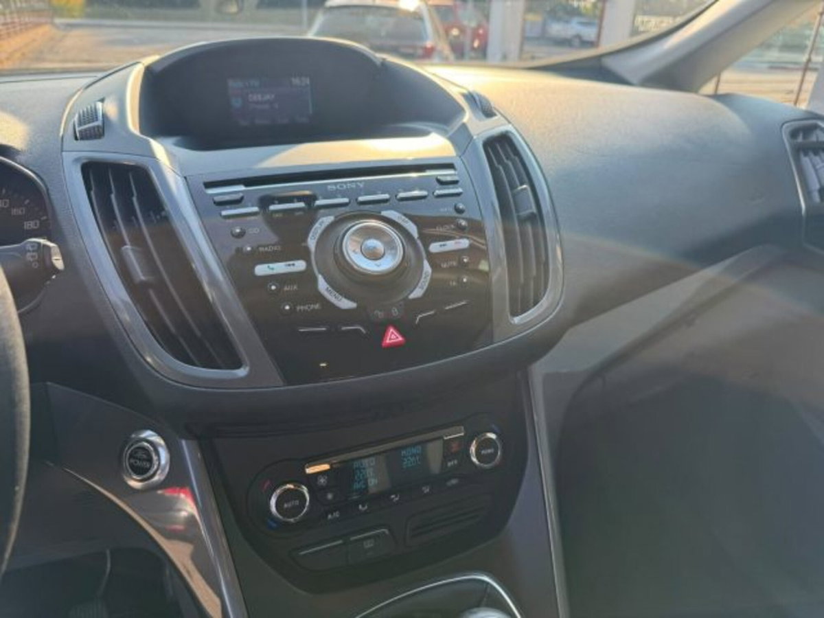 Ford C-Max 1.6 TDCi 95CV Titanium (12)