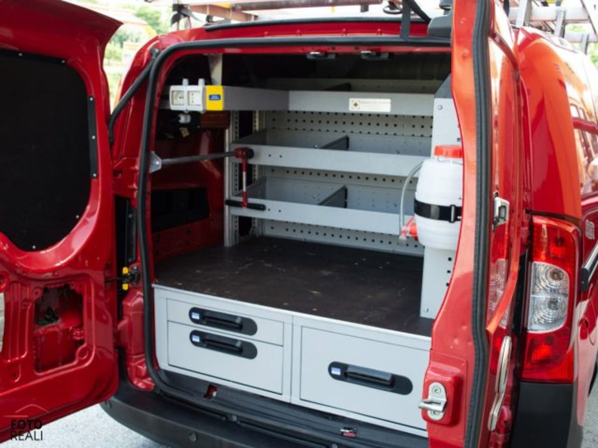 Fiat Fiorino Furgone cargo 1.3 mjt 95cv Adventure (10)