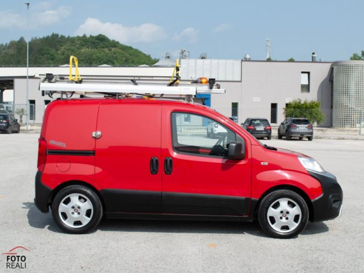 Fiat Fiorino Furgone cargo 1.3 mjt 95cv Adventure (17)