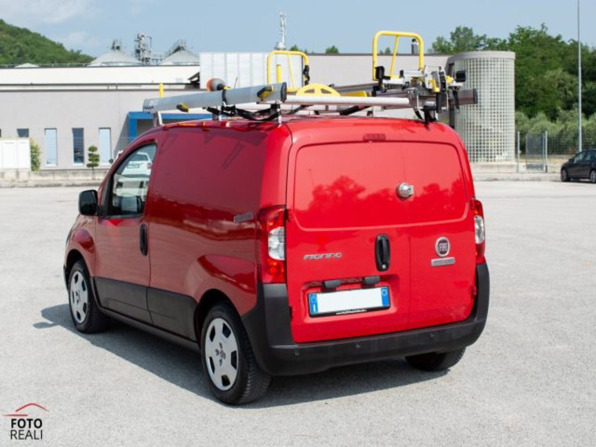 Fiat Fiorino Furgone cargo 1.3 mjt 95cv Adventure (4)