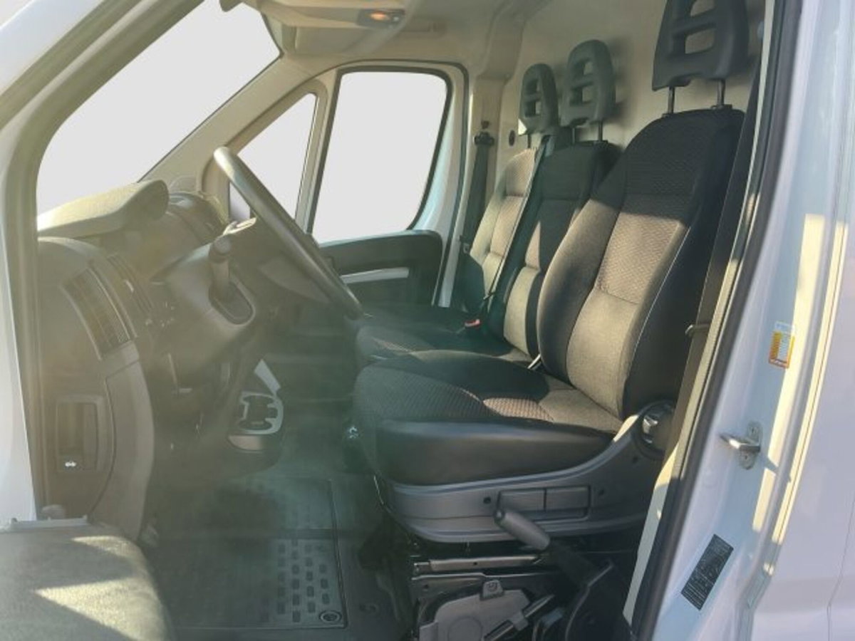 Peugeot Boxer Furgone 333 2.2 BlueHDi 140 S&S PM-TM Furgone Premium (9)