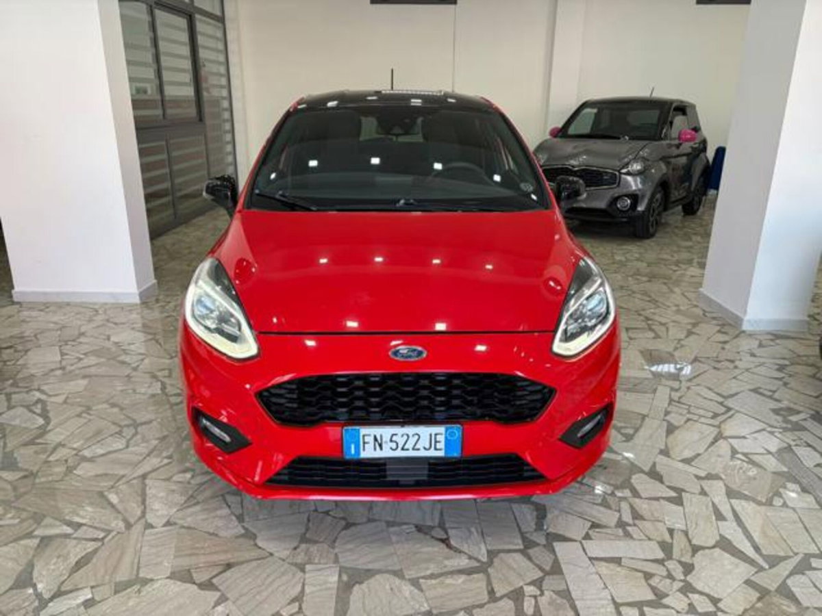 Ford Fiesta 1.5 TDCi 5 porte ST-Line (2)