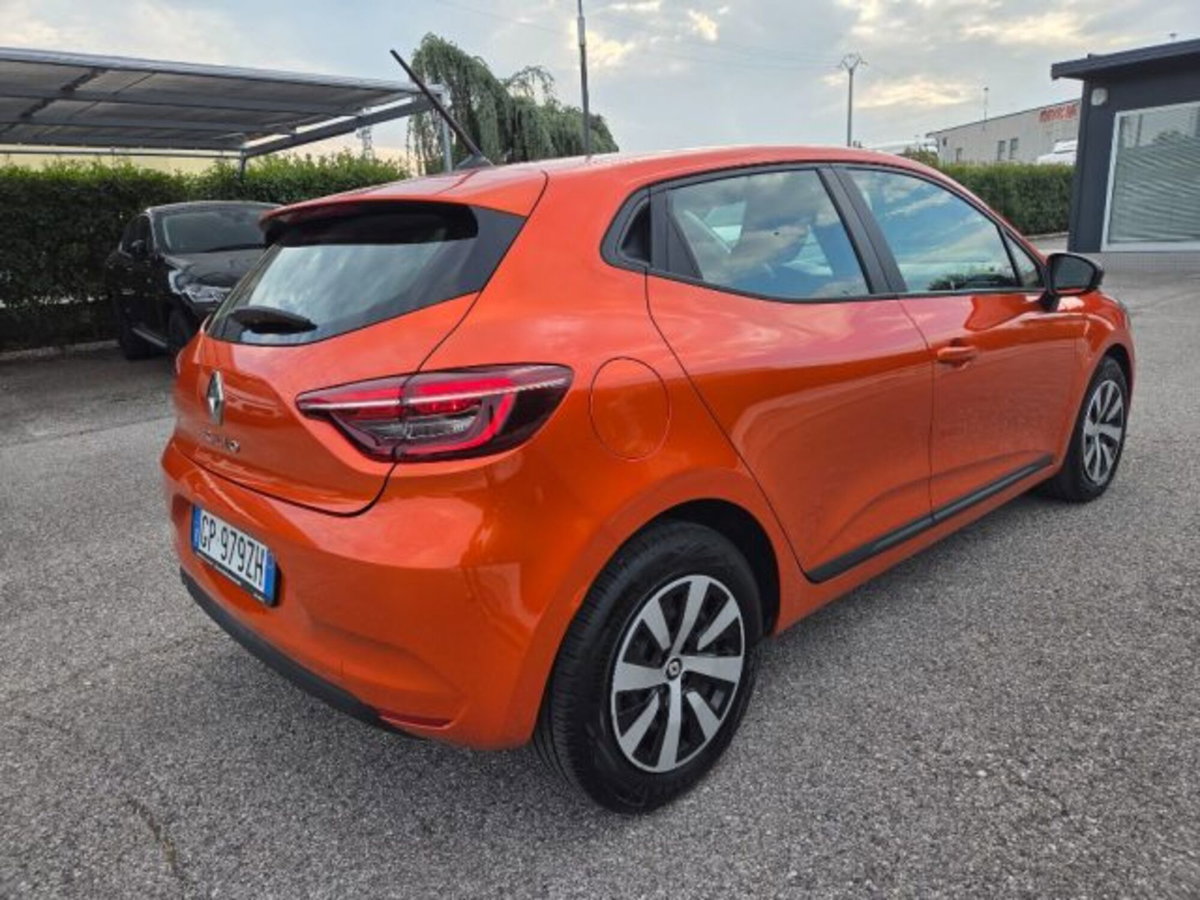 Renault Clio TCe 90 CV 5 porte Equilibre (4)