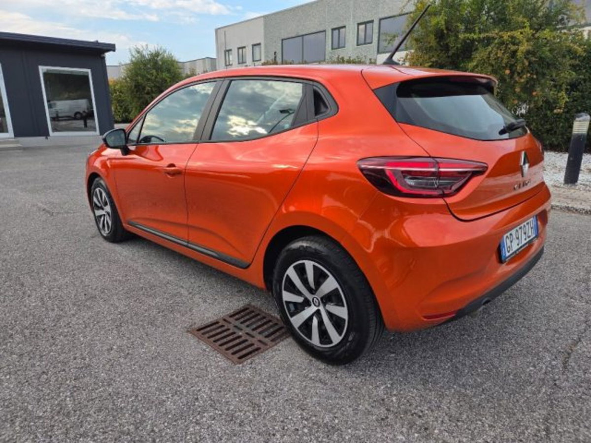 Renault Clio TCe 90 CV 5 porte Equilibre (6)