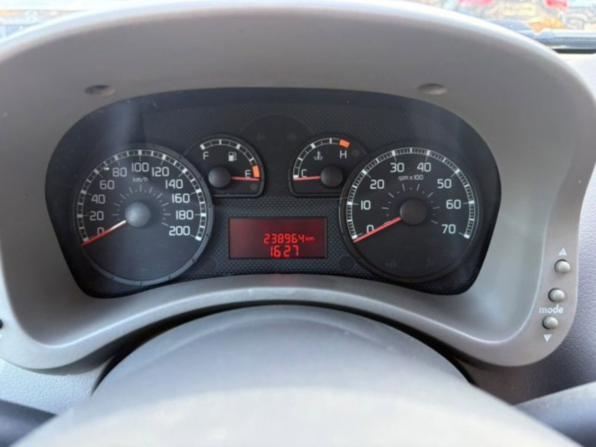 Fiat Panda 1.2 4x4 Climbing (9)