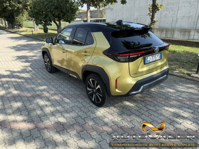 Toyota Yaris Cross 1.5 Hybrid 5p. E-CVT AWD-i Premiere (3)