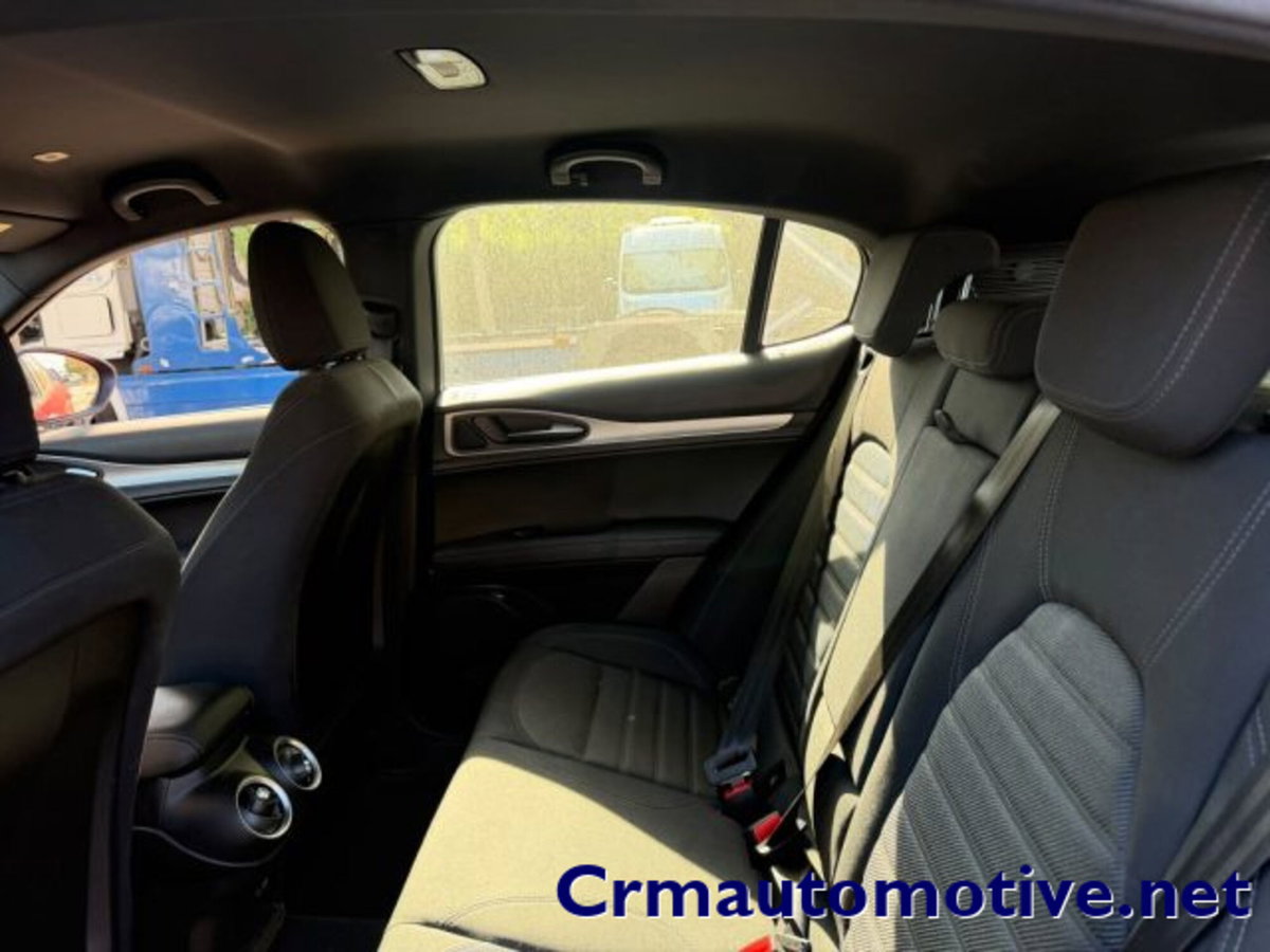 Alfa Romeo Stelvio Stelvio 2.2 Turbodiesel 210 CV AT8 Q4 GT Junior (6)