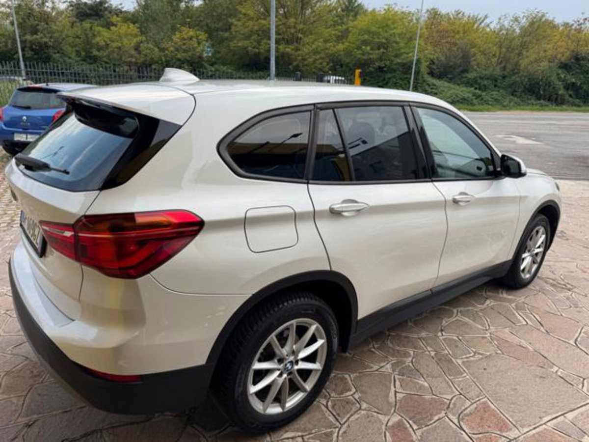 BMW X1 sDrive 18d Msport (8)