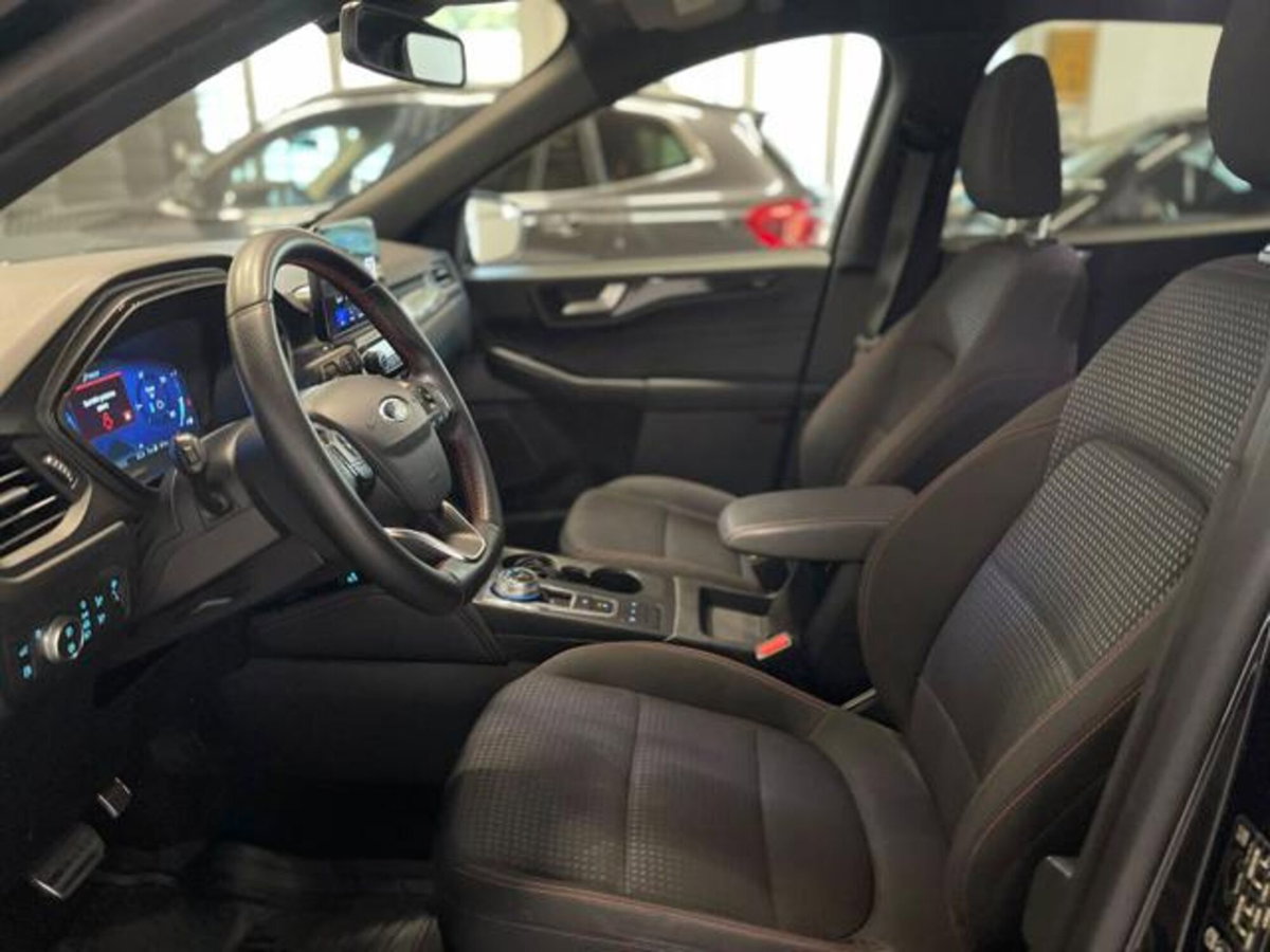 Ford Kuga 2.5 Full Hybrid 190 CV CVT 2WD ST-Line Design (15)