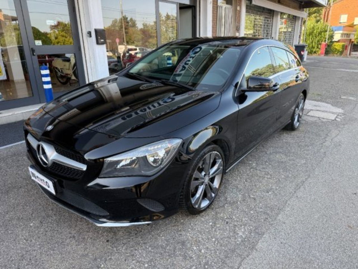 Mercedes-Benz CLA Shooting Brake 200 d 4Matic Automatic Premium