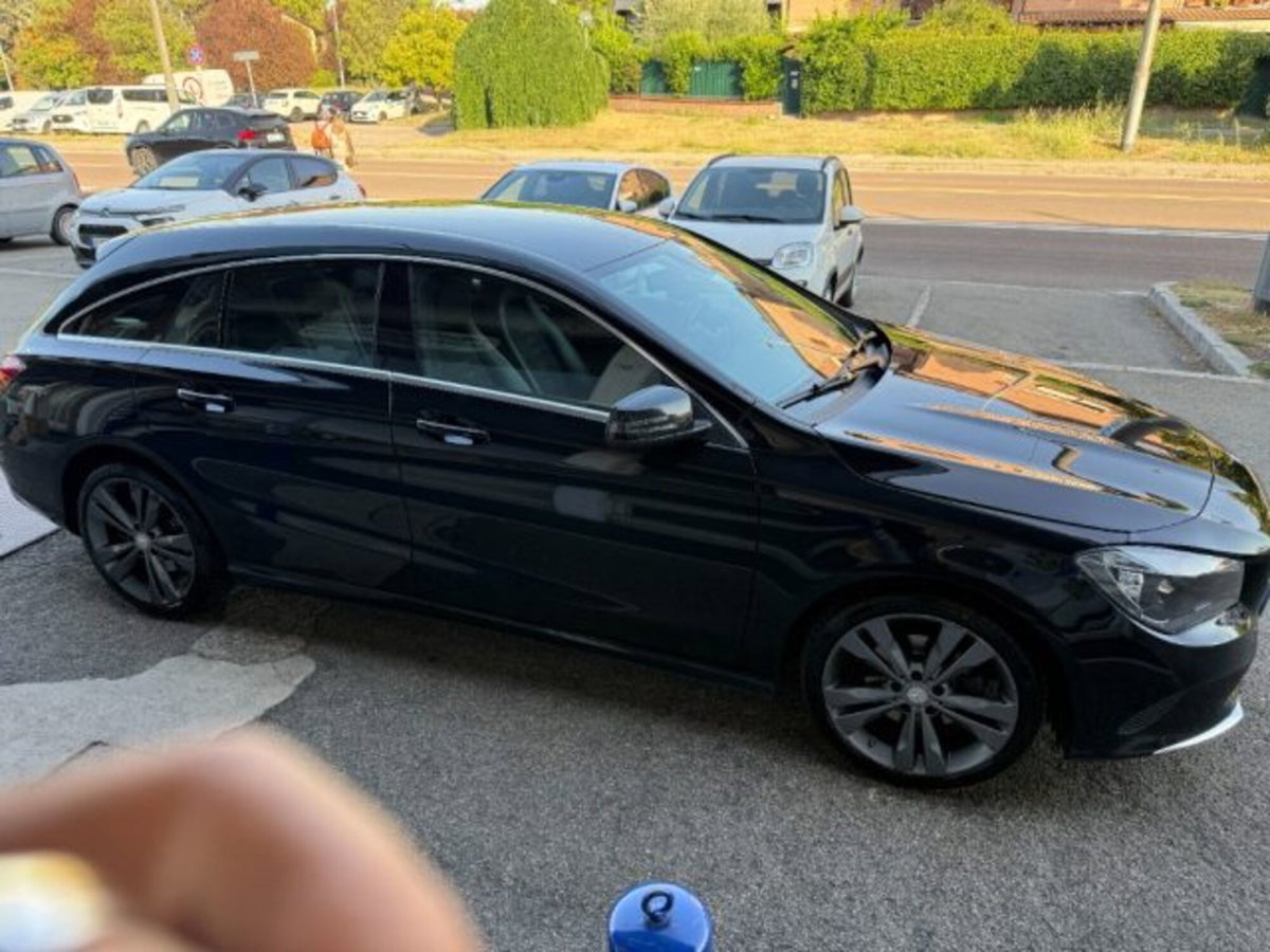 Mercedes-Benz CLA Shooting Brake 200 d 4Matic Automatic Premium (8)