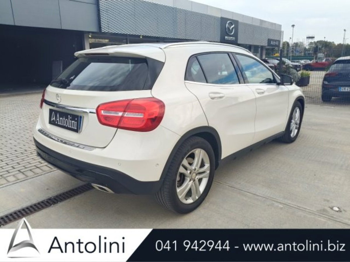 Mercedes-Benz GLA SUV 180 CDI Automatic Sport (9)
