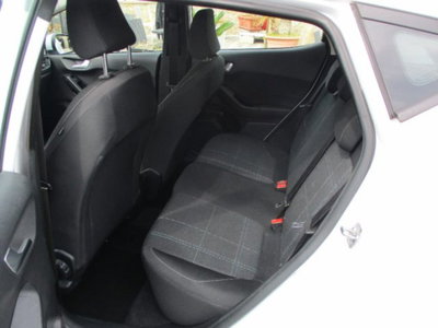 Ford Fiesta 1.1 75 CV GPL 5 porte Titanium (8)