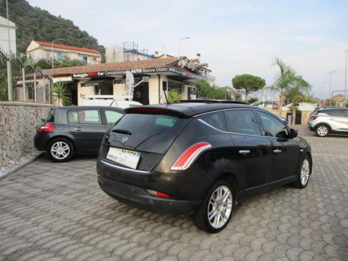 Lancia Delta 1.6 MJT DPF Platino (6)