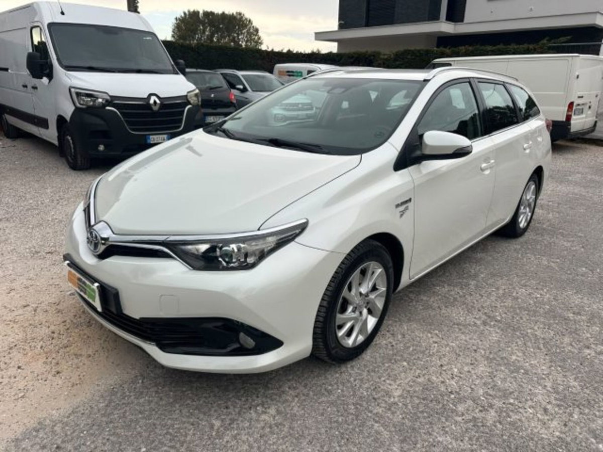 Toyota Corolla Touring Sports 1.8 Hybrid Business (16)