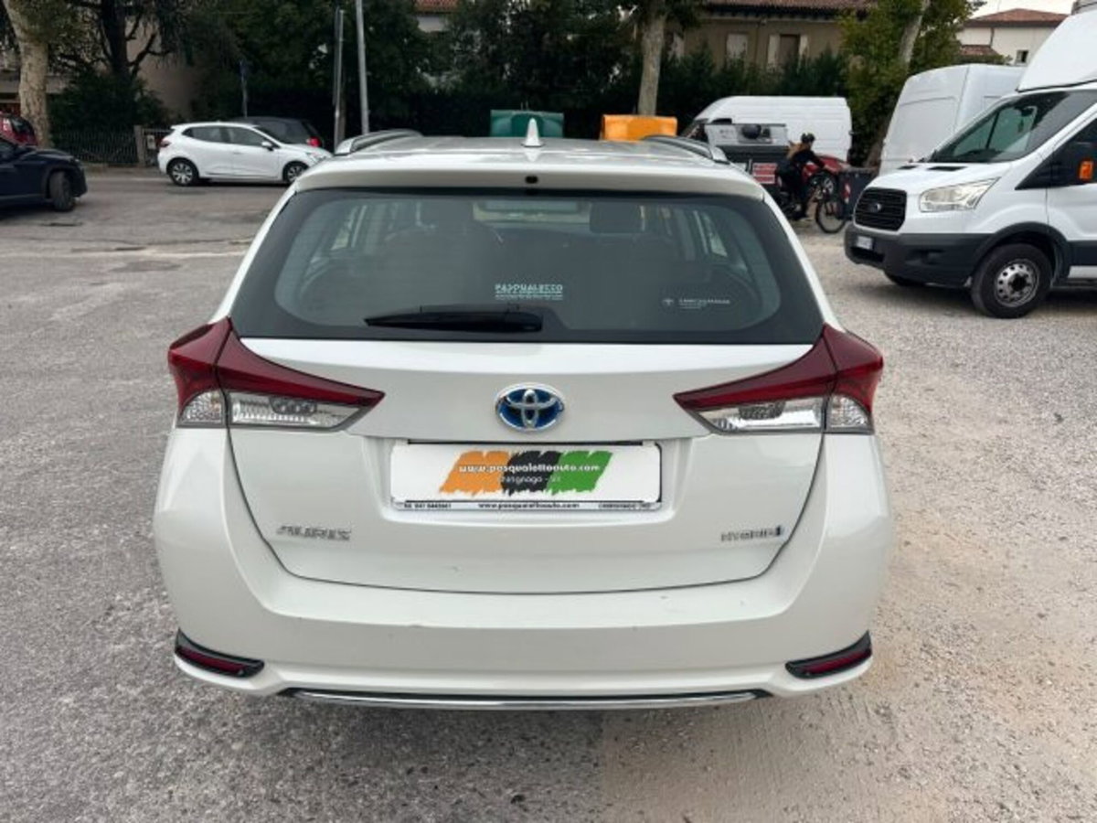 Toyota Corolla Touring Sports 1.8 Hybrid Business (18)