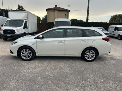 Toyota Corolla Touring Sports 1.8 Hybrid Business (2)