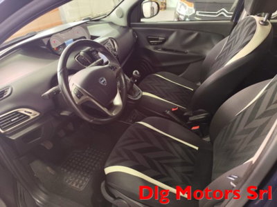 Lancia Ypsilon 1.2 69 CV 5 porte Gold (17)