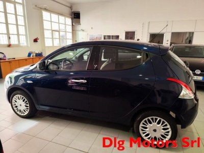 Lancia Ypsilon 1.2 69 CV 5 porte Gold (7)