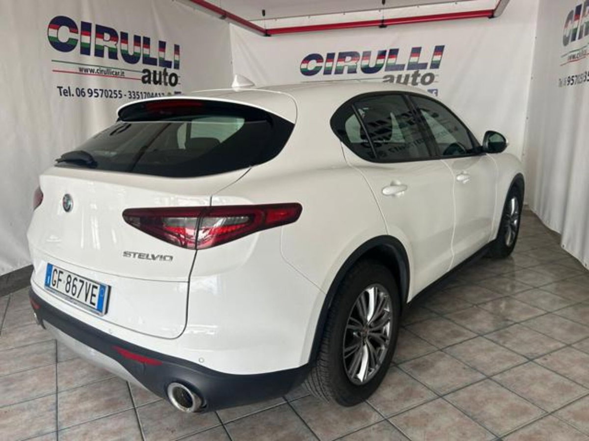 Alfa Romeo Stelvio Stelvio 2.2 Turbodiesel 160 CV AT8 RWD Business (4)