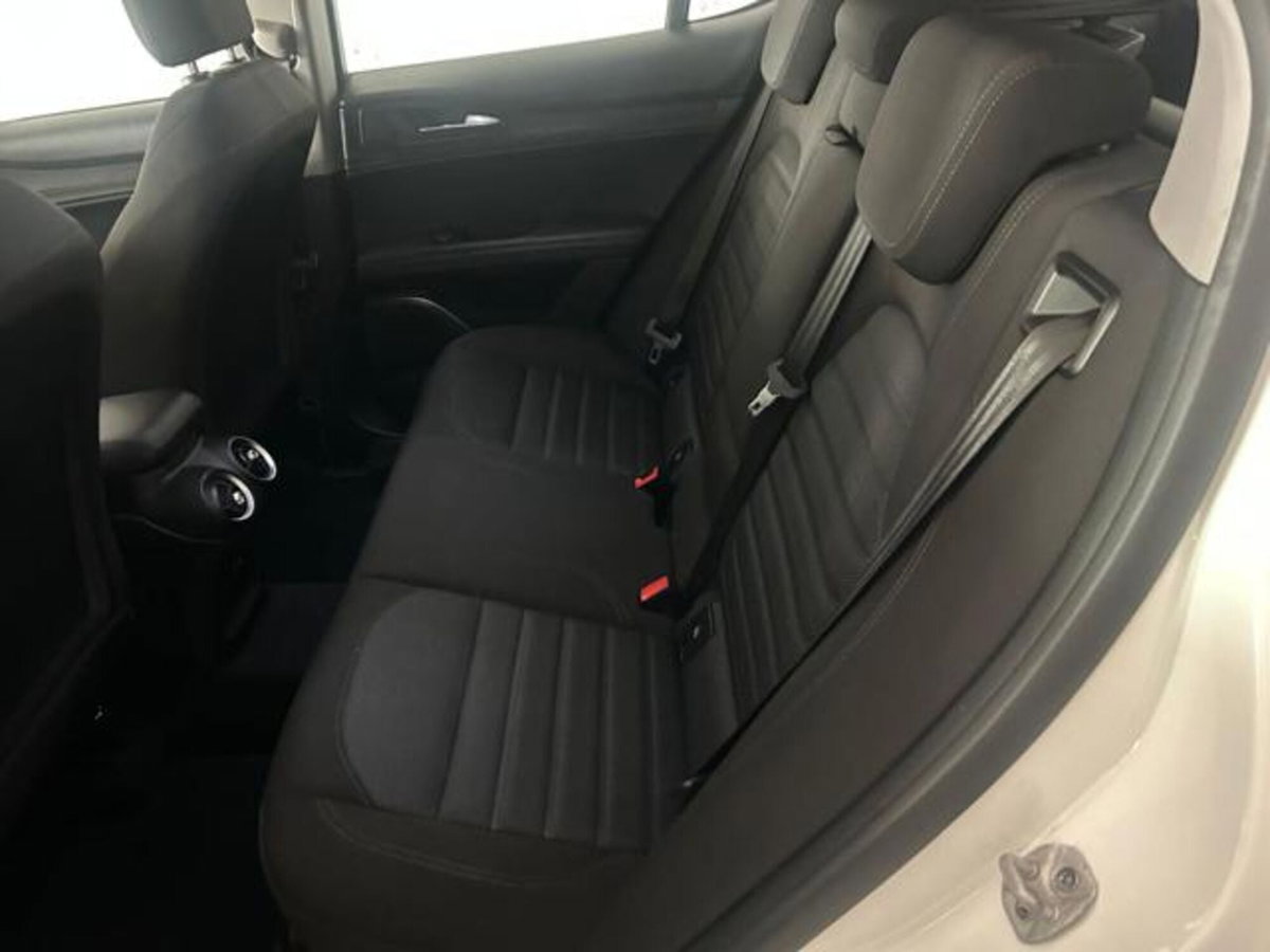 Alfa Romeo Stelvio Stelvio 2.2 Turbodiesel 160 CV AT8 RWD Business (6)