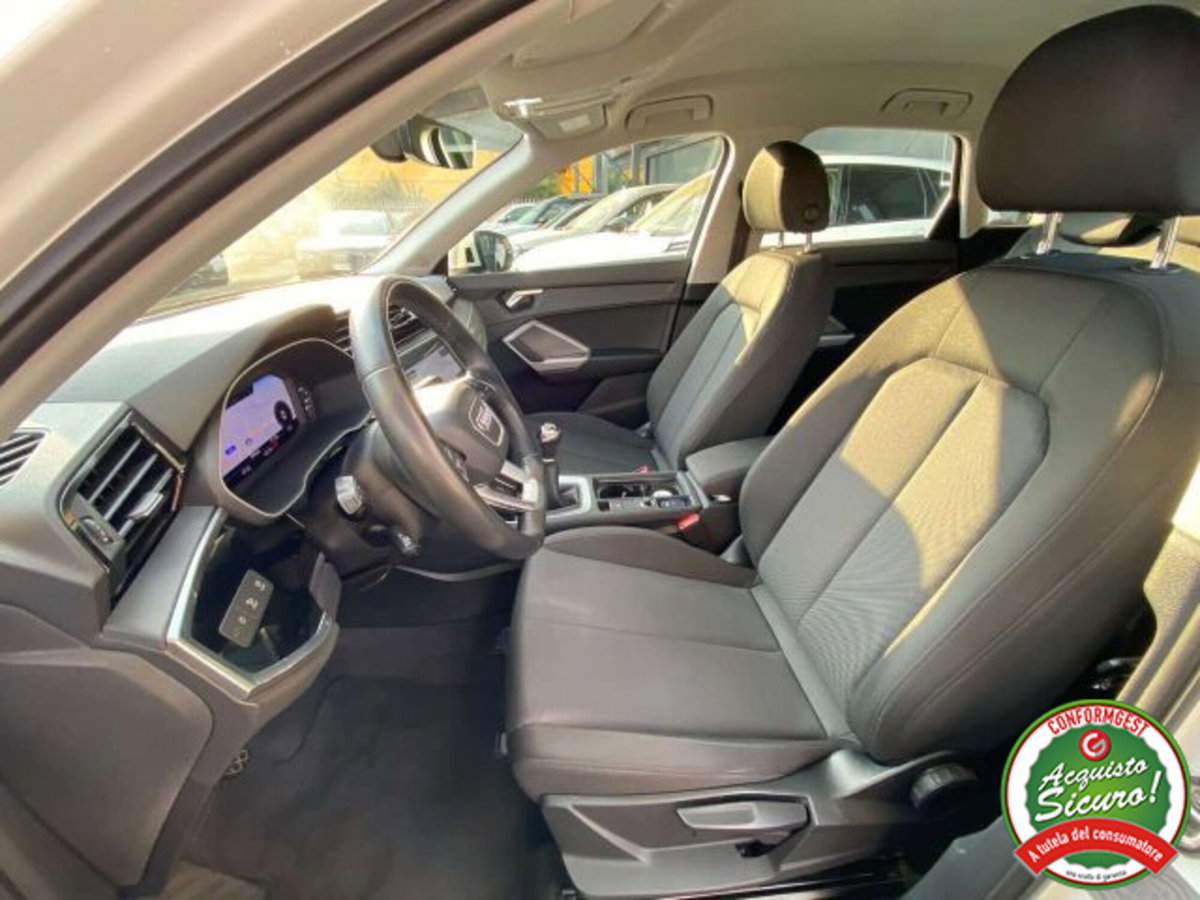 Audi Q3 35 TDI quattro S line edition (11)