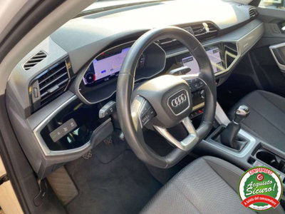 Audi Q3 35 TDI quattro S line edition (10)