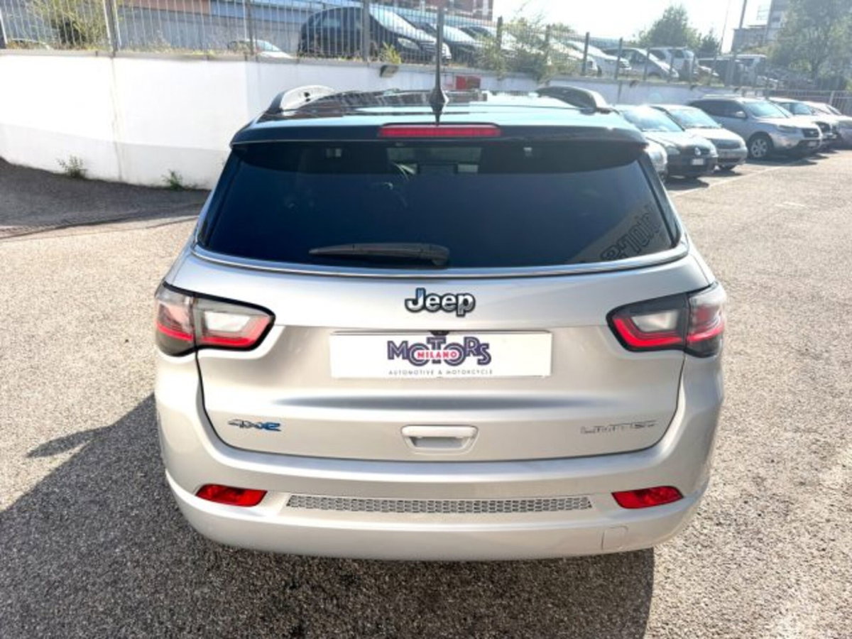 Jeep Compass 1.3 T4 190CV PHEV AT6 4xe Limited (6)