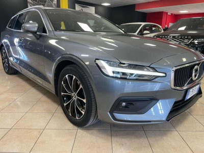 Volvo V60 D3 Geartronic R-design (2)