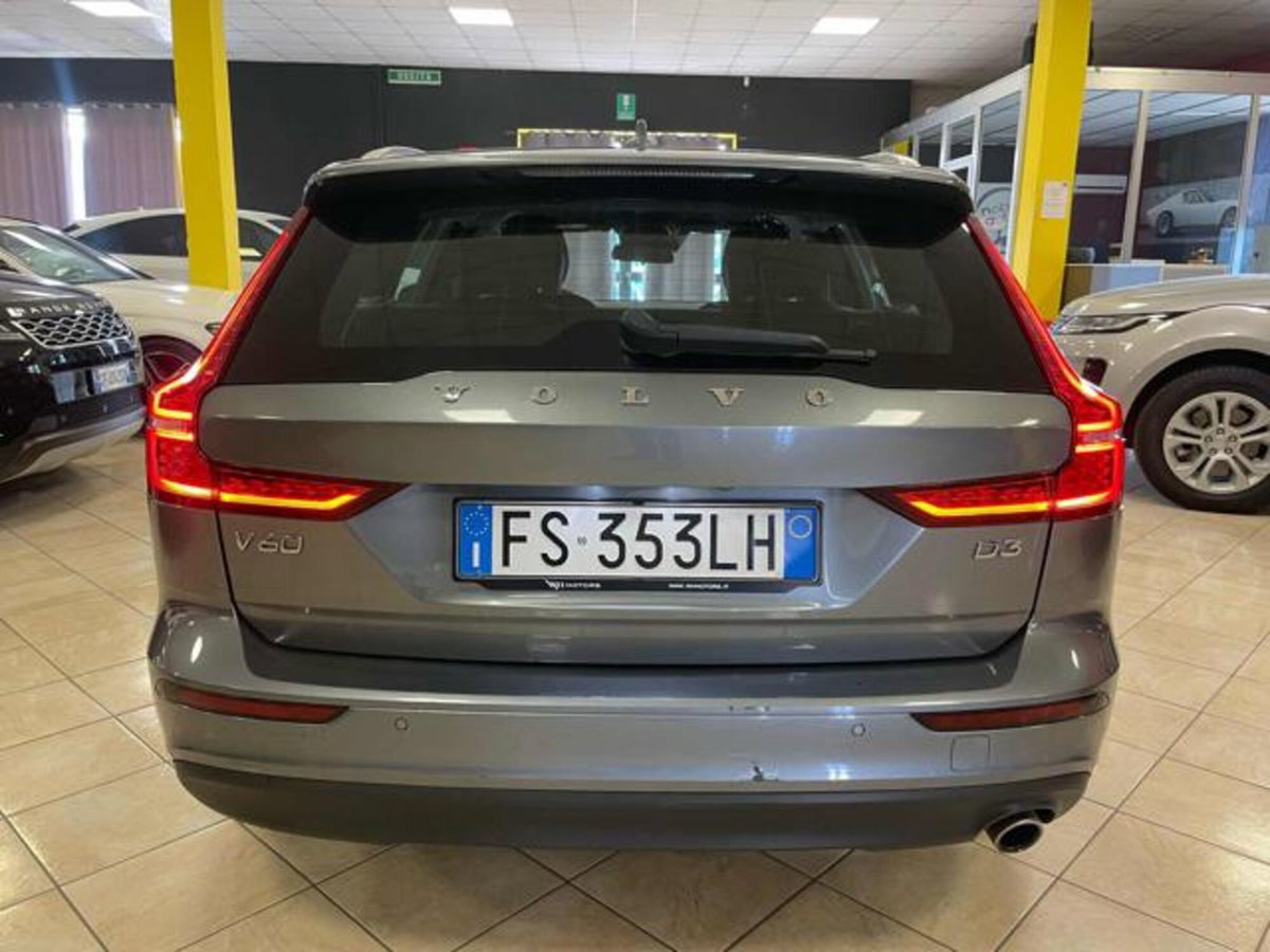 Volvo V60 D3 Geartronic R-design (6)
