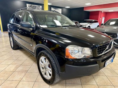Volvo XC90 2.4 D5 185 CV AWD Executive usata