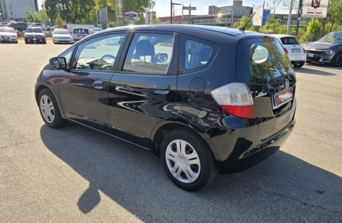 Honda Jazz 1.2 i-VTEC LE (3)