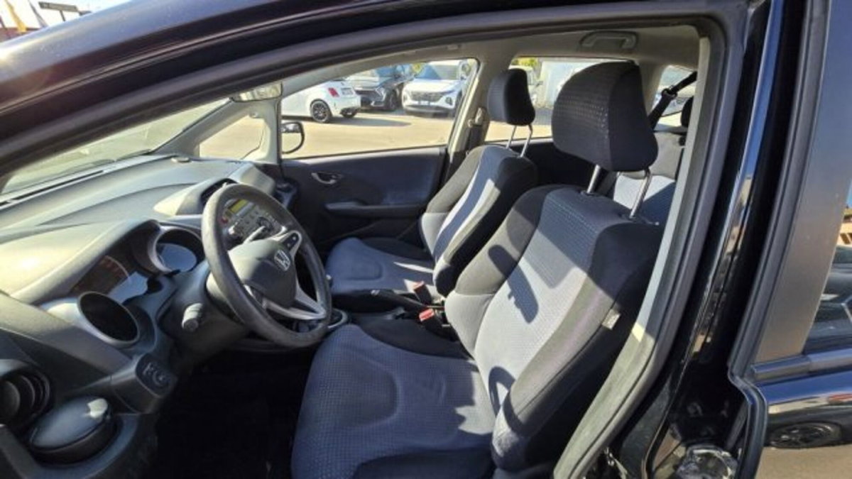 Honda Jazz 1.2 i-VTEC LE (8)